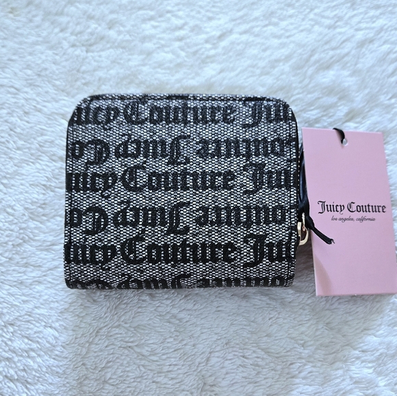 Juicy🍊 Couture "Freshly Picked" Small Zip Around Wallet - NWT - Picture 2 of 16